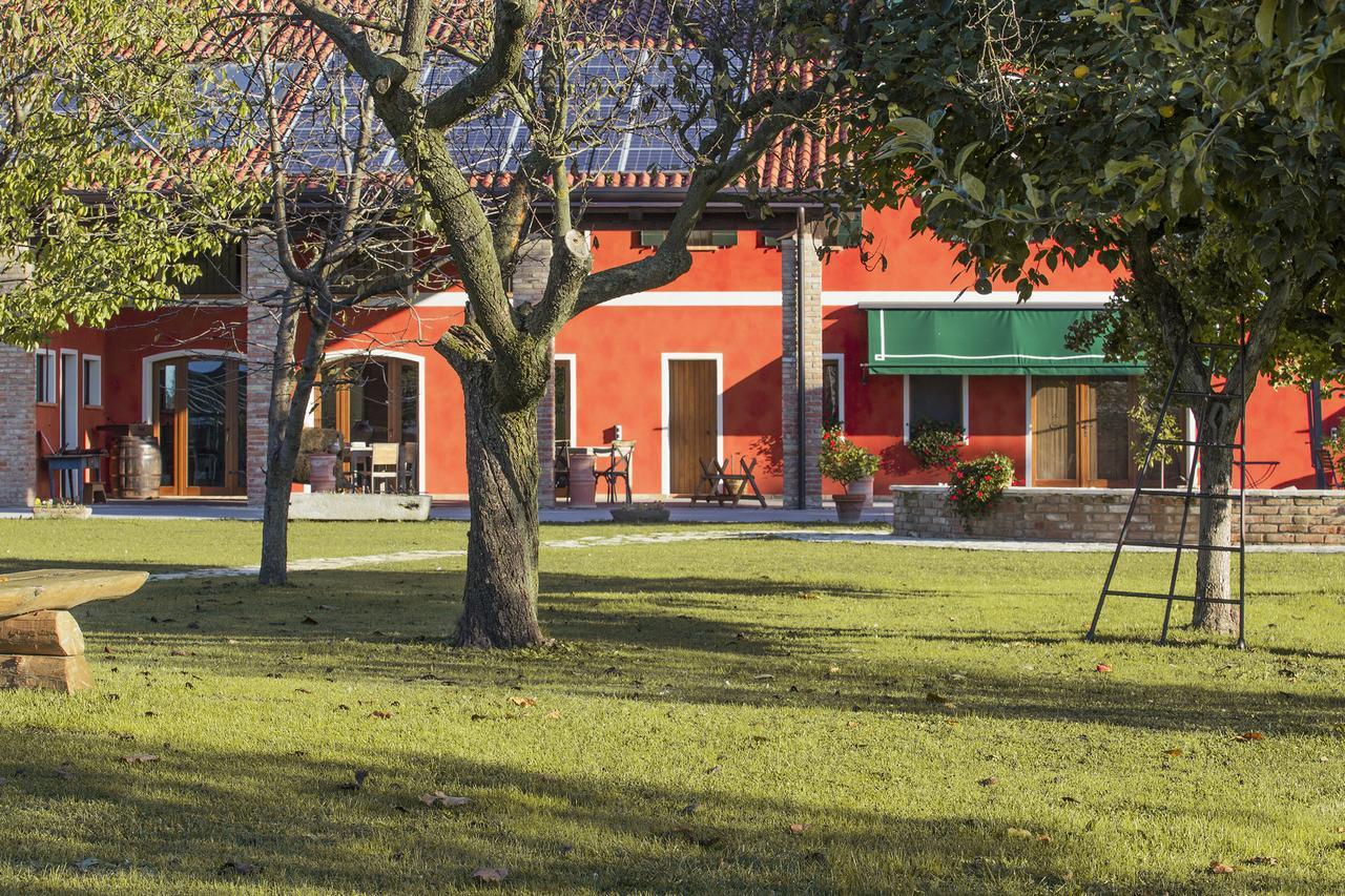 Ca' Ciaran Bed & Breakfast Chiarano Exterior photo