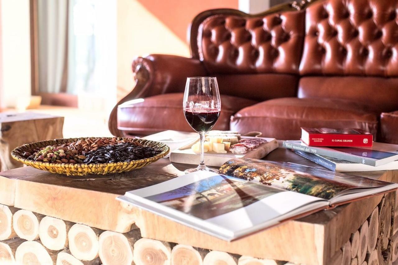 Ca' Ciaran Bed & Breakfast Chiarano Exterior photo
